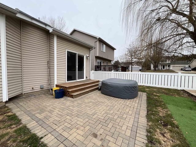 534 Goldenrod Circle, Verona, WI 53593