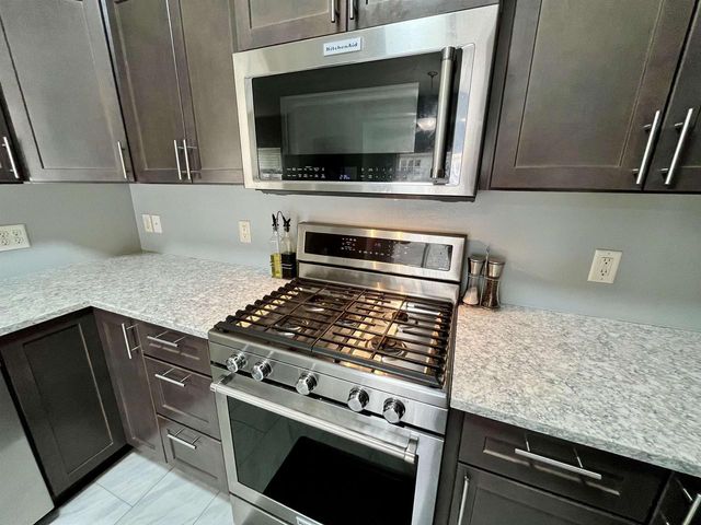 534 Goldenrod Circle, Verona, WI 53593