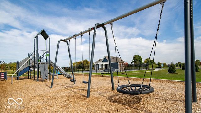 1166 Blackstone Avenue, Franklin, IN 46131