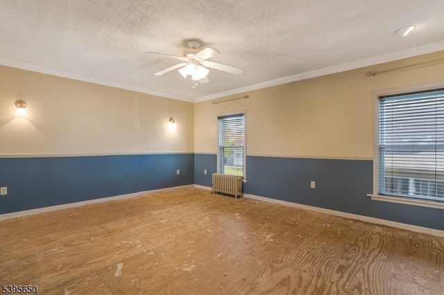 38 W Johnston St, Washington Boro, NJ 07882