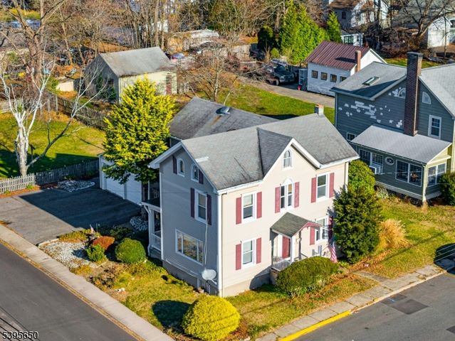 38 W Johnston St, Washington Boro, NJ 07882