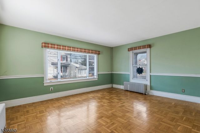 38 W Johnston St, Washington Boro, NJ 07882