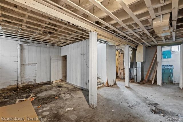 15508 Saint Marys Street, Detroit, MI 48227