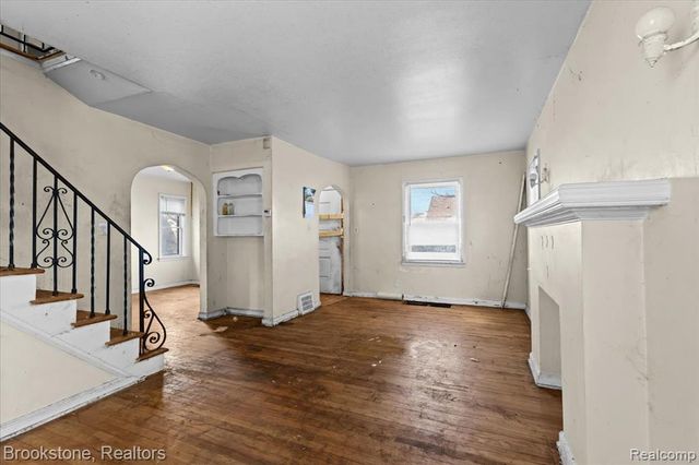 15508 Saint Marys Street, Detroit, MI 48227