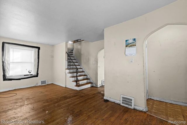 15508 Saint Marys Street, Detroit, MI 48227