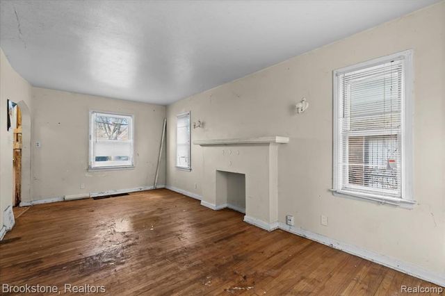 15508 Saint Marys Street, Detroit, MI 48227