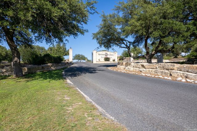 106 Riley Wood, Blanco, TX 78606