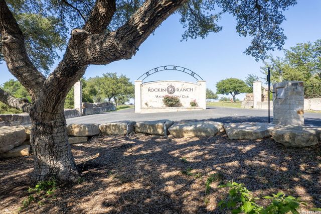 106 Riley Wood, Blanco, TX 78606