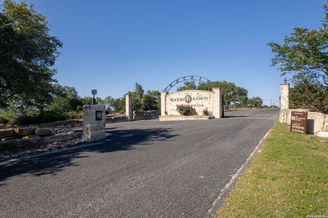 106 Riley Wood, Blanco, TX 78606