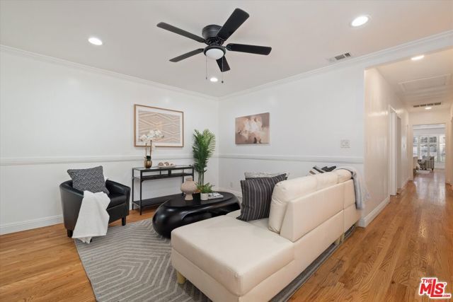 4215 W 58th Place, Los Angeles, CA 90043