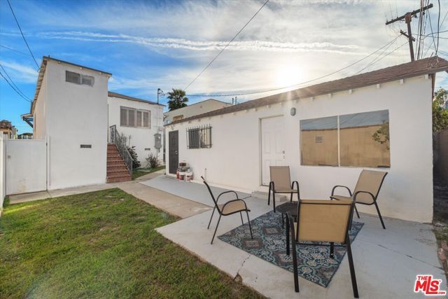 4215 W 58th Place, Los Angeles, CA 90043