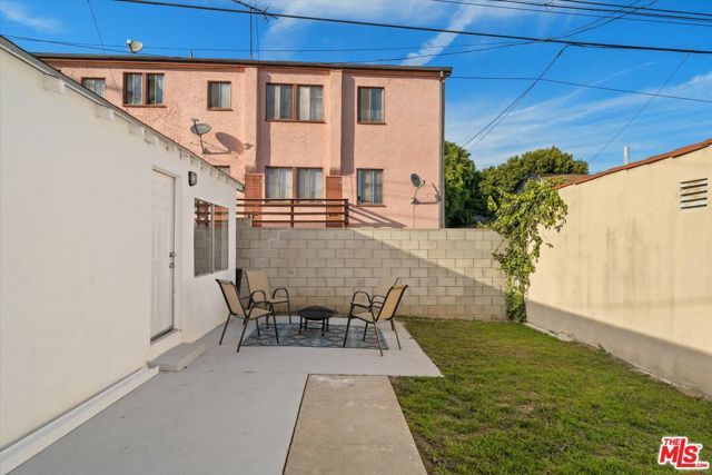 4215 W 58th Place, Los Angeles, CA 90043