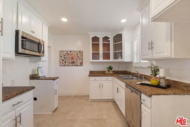 4215 W 58th Place, Los Angeles, CA 90043