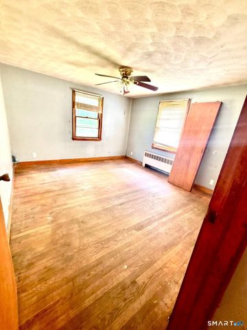 44 Coventry Road, Bristol, CT 06010