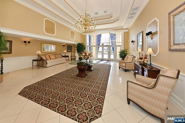 175 Rochelle Avenue 301, Rochelle Park, NJ 07662