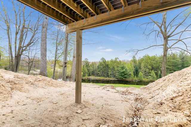 9220 Ranger Drive 9, Morton Twp, MI 49346