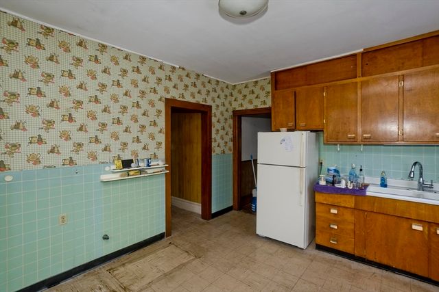 22-24 Woodbine Ave, Northampton, MA 01060