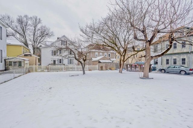 22-24 Woodbine Ave, Northampton, MA 01060