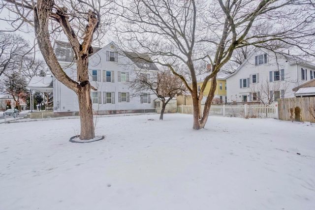 22-24 Woodbine Ave, Northampton, MA 01060