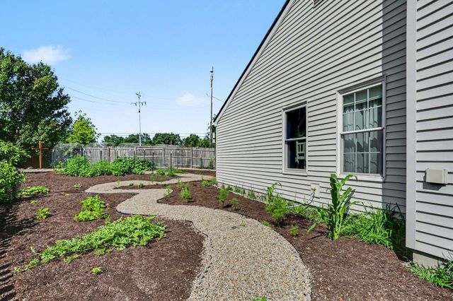 2021 Torreys Place, Powell, OH 43065