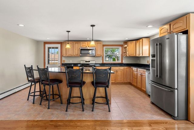 14 Overlook Street, Newburyport, MA 01950