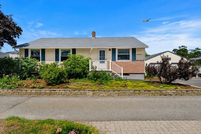 14 Overlook Street, Newburyport, MA 01950