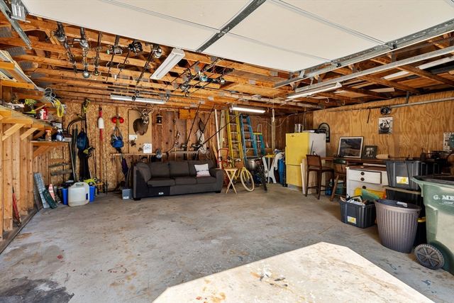 14 Overlook Street, Newburyport, MA 01950