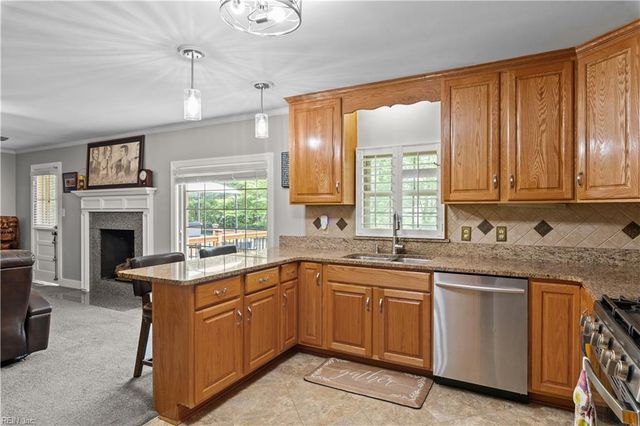 103 Bobby Jones DR, Portsmouth, VA 23701