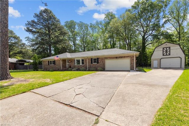 103 Bobby Jones DR, Portsmouth, VA 23701