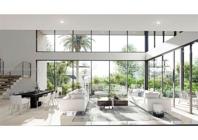 2210 NE 124th St, North Miami, FL 33181