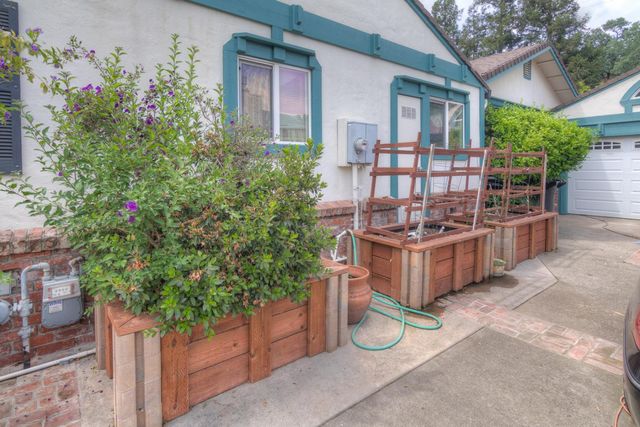 115 Alta Vista Ave, Roseville, CA 95678