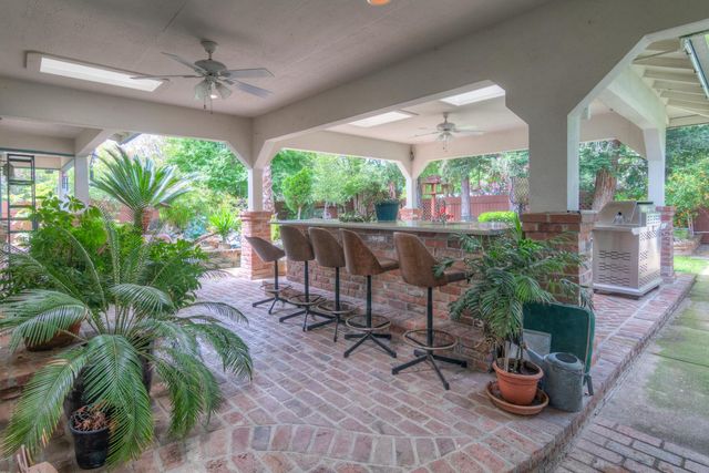 115 Alta Vista Ave, Roseville, CA 95678