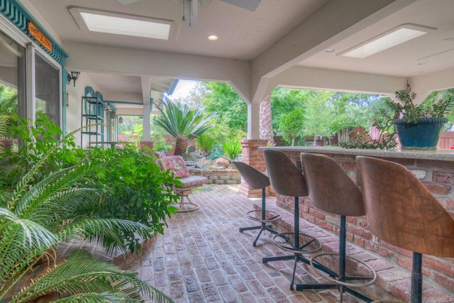 115 Alta Vista Ave, Roseville, CA 95678