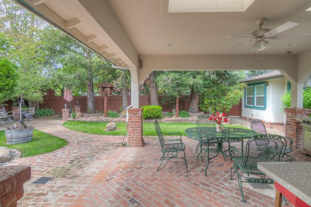 115 Alta Vista Ave, Roseville, CA 95678