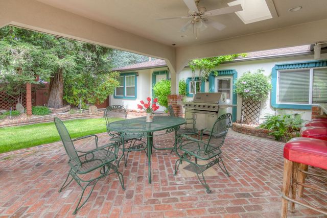 115 Alta Vista Ave, Roseville, CA 95678