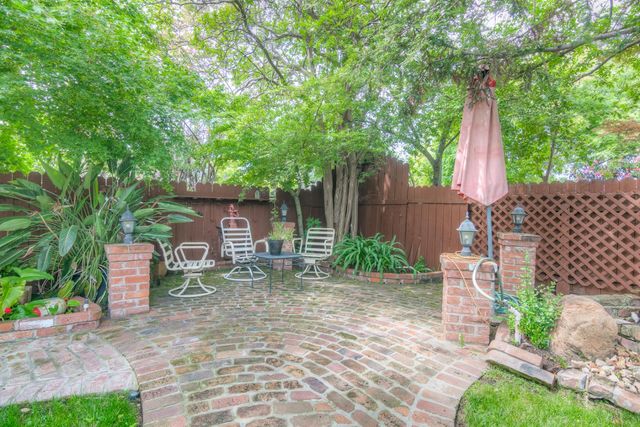 115 Alta Vista Ave, Roseville, CA 95678