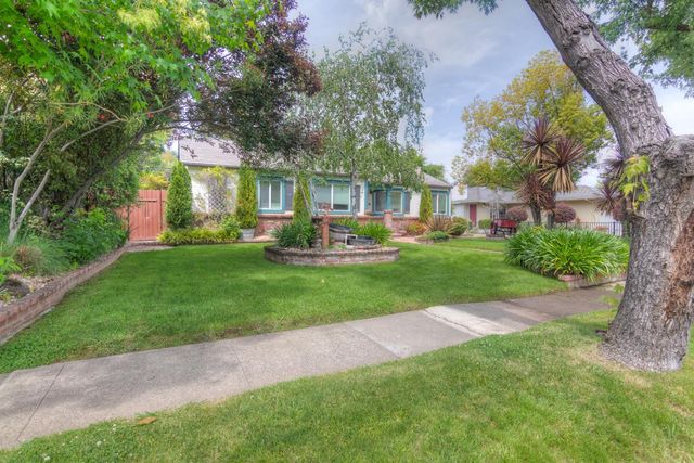 115 Alta Vista Ave, Roseville, CA 95678