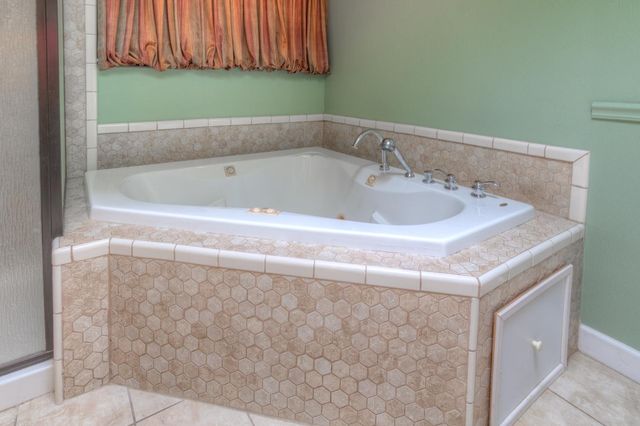 115 Alta Vista Ave, Roseville, CA 95678