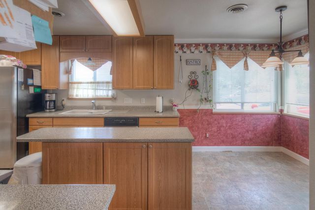 115 Alta Vista Ave, Roseville, CA 95678