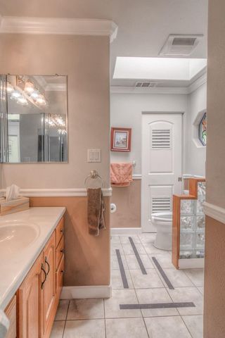 115 Alta Vista Ave, Roseville, CA 95678