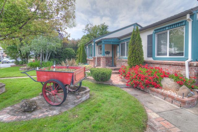 115 Alta Vista Ave, Roseville, CA 95678