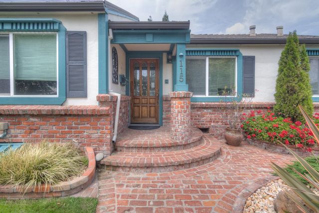 115 Alta Vista Ave, Roseville, CA 95678
