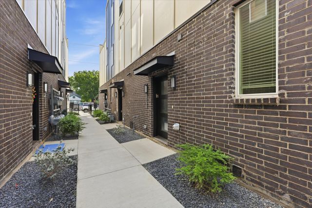 7207 Mohawk Drive 303, Dallas, TX 75235