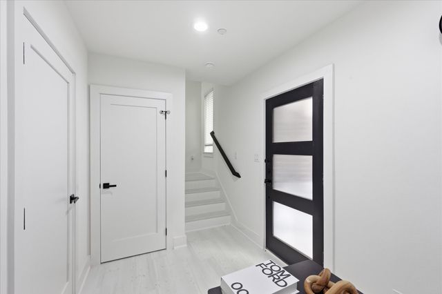 7207 Mohawk Drive 303, Dallas, TX 75235