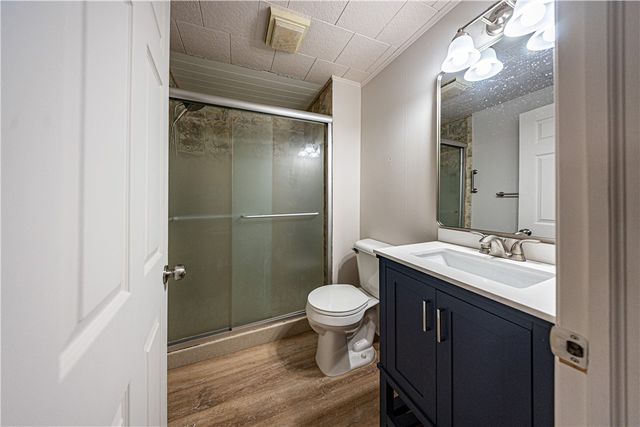 322 E Barr St, Mcdonald, PA 15057