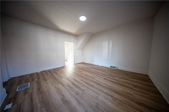 322 E Barr St, Mcdonald, PA 15057