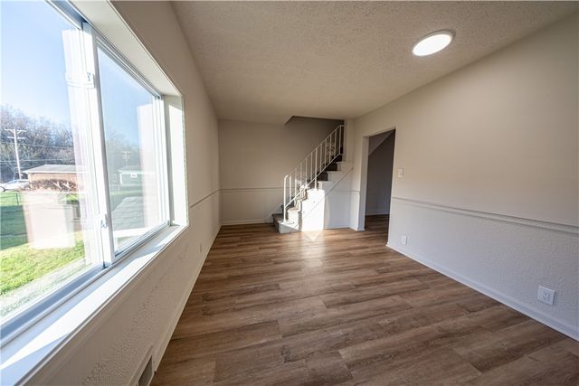 322 E Barr St, Mcdonald, PA 15057