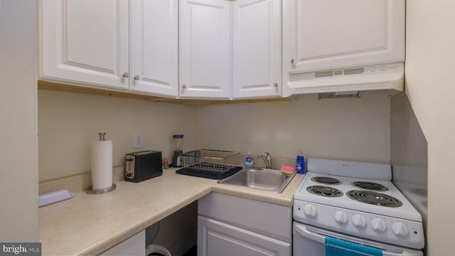 465 JACKSONVILLE RD, Hatboro, PA 19040