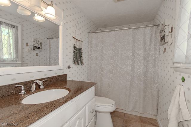 344 Karen Drive, Chardon, OH 44024