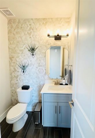 8504 Pine Muhly DR, Lago Vista, TX 78645